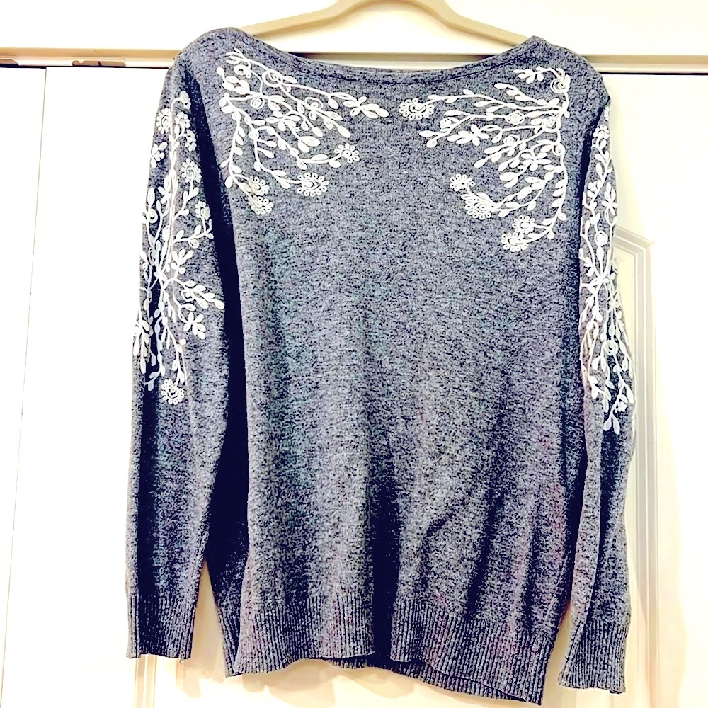Grey custom made sweater with white floral embroidery- unique size L